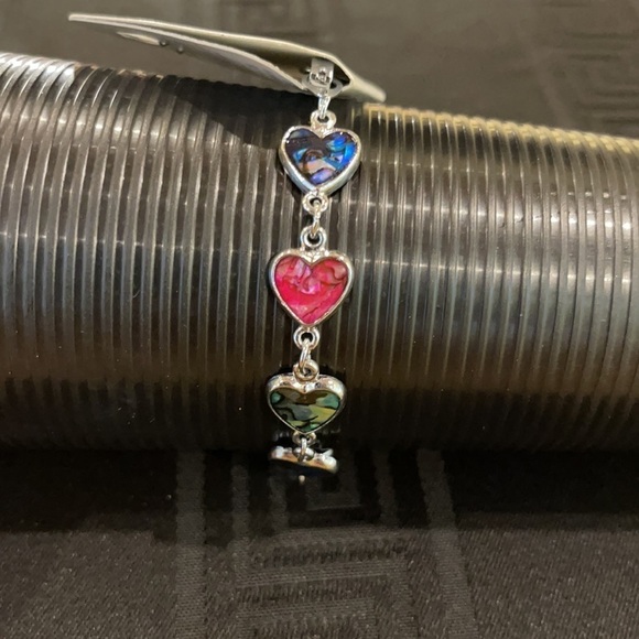 👋 3/$15 NATURAL SHELL HEART BRACELET - Picture 5 of 8